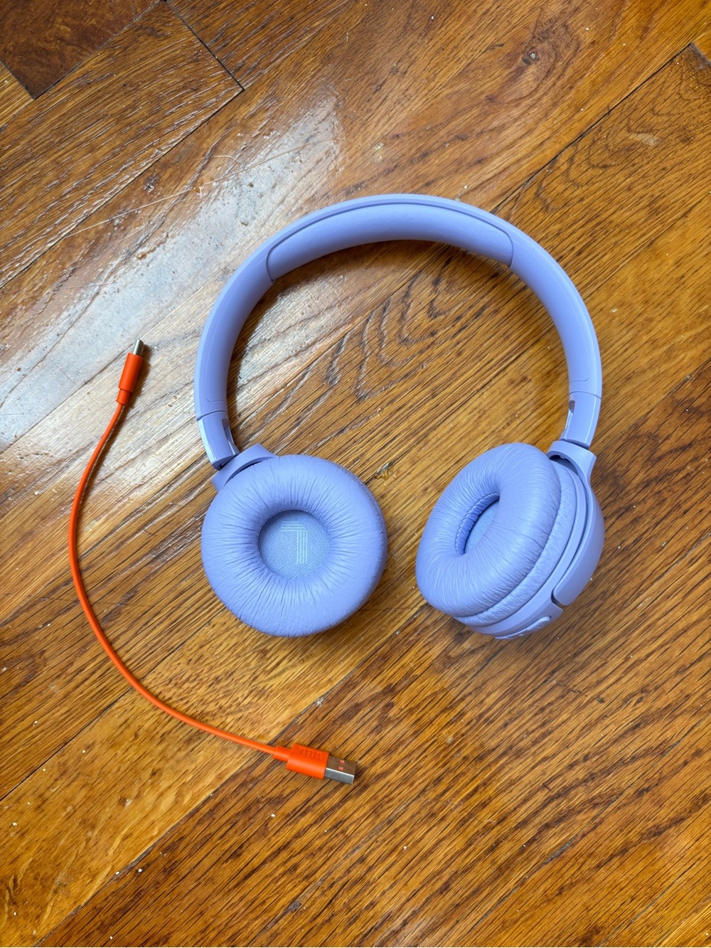 JBL Kids Wireless Over-Ear Headphones in Lavender - Lightweight Comfort